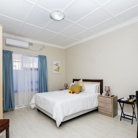 Walmer Villiers Self Catering Port Elizabeth Exterior photo